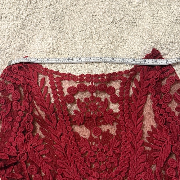 Long sleeve sheet lace top - Picture 9 of 14